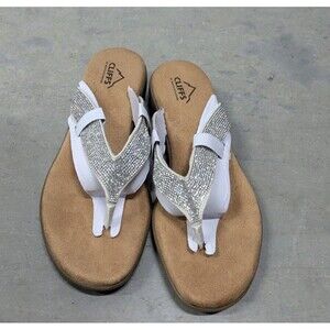 Cliffs by White Mountain Becharm Thong Sandals Silver Size 9.5 Nib Resortwear